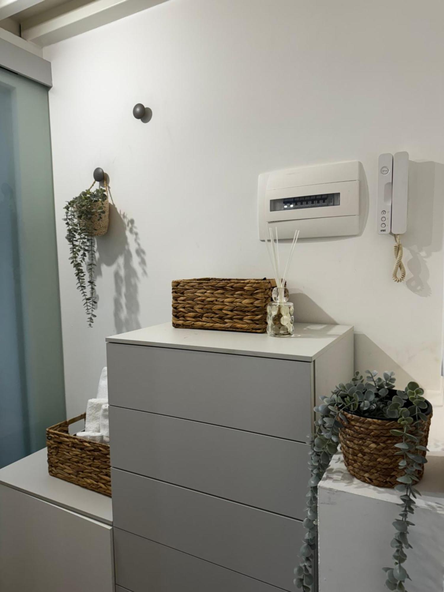Regina Milano In Corso Lodi - Sky Tv, Wifi E Breakfast Box Apartment Bagian luar foto