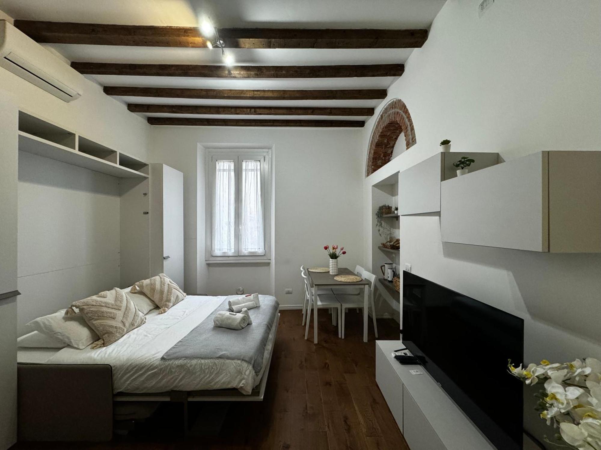 Regina Milano In Corso Lodi - Sky Tv, Wifi E Breakfast Box Apartment Bagian luar foto
